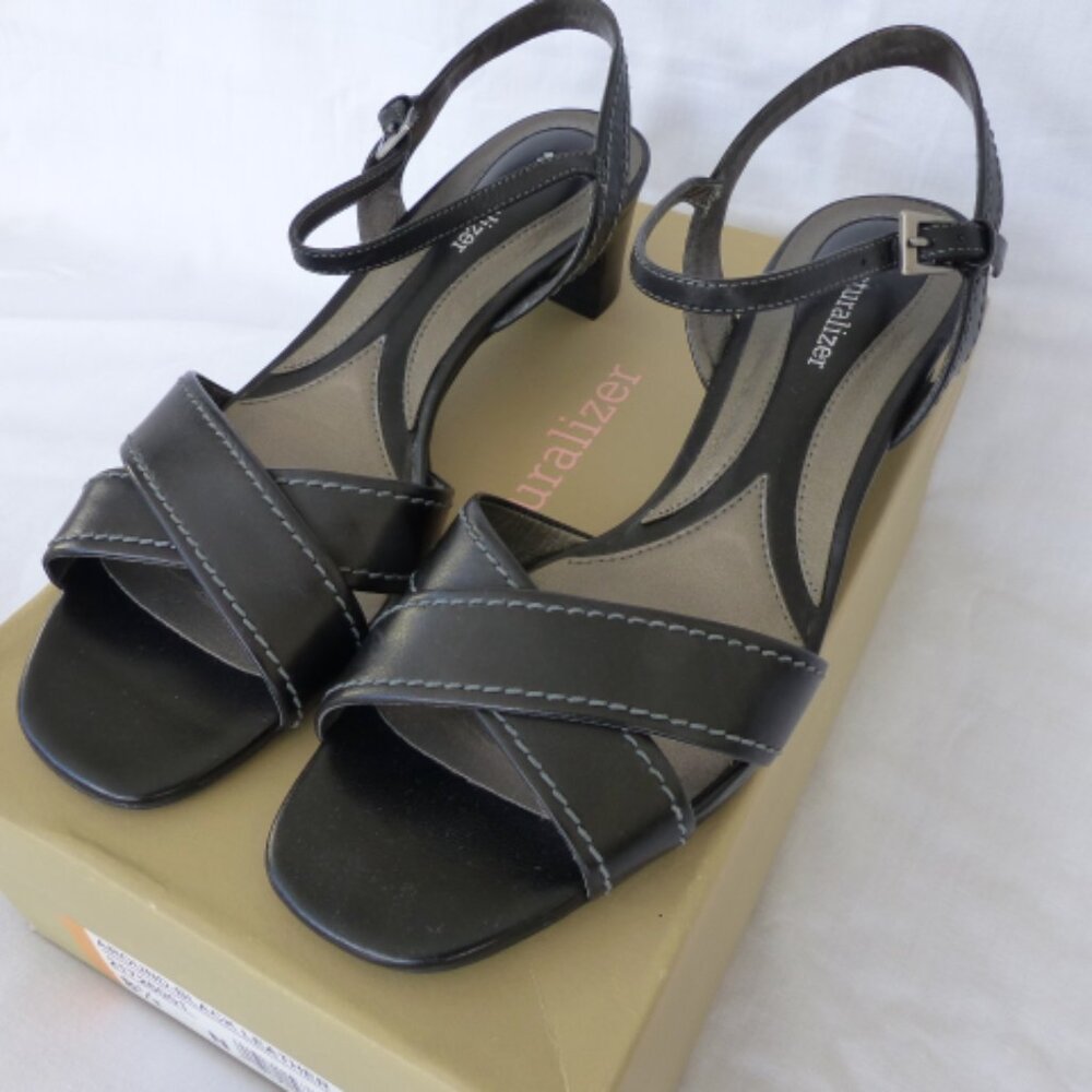 Naturalizer Black Leather Sandals 8.5 N